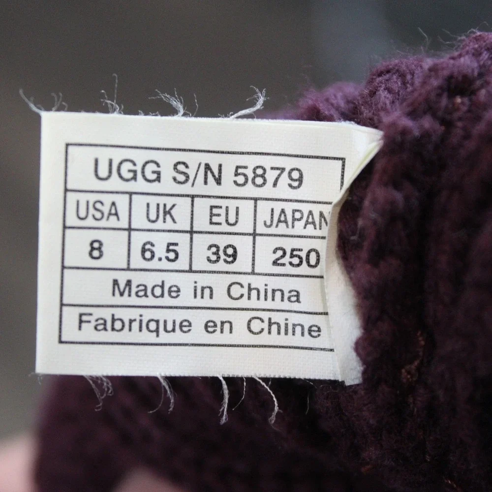 UGG Australia Argyle Knit Boots Burgundy Wine Rare Discontinued Style‎ Size 8
